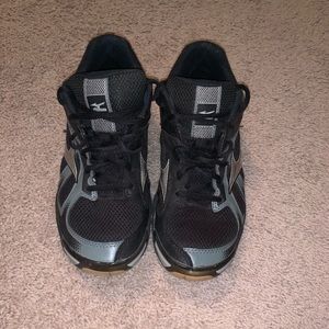 Mizuno Black Wave Bolts Volleyball Athletic Shoes
